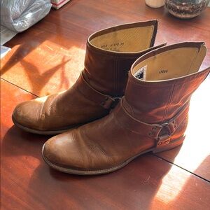 Frye Brown Boots with Rugged Style and Comfortable Fit